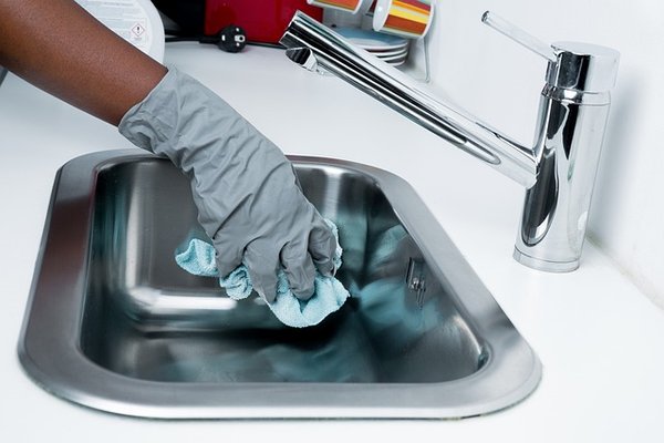 Ménage à domicile : un service sur mesure pour votre confort